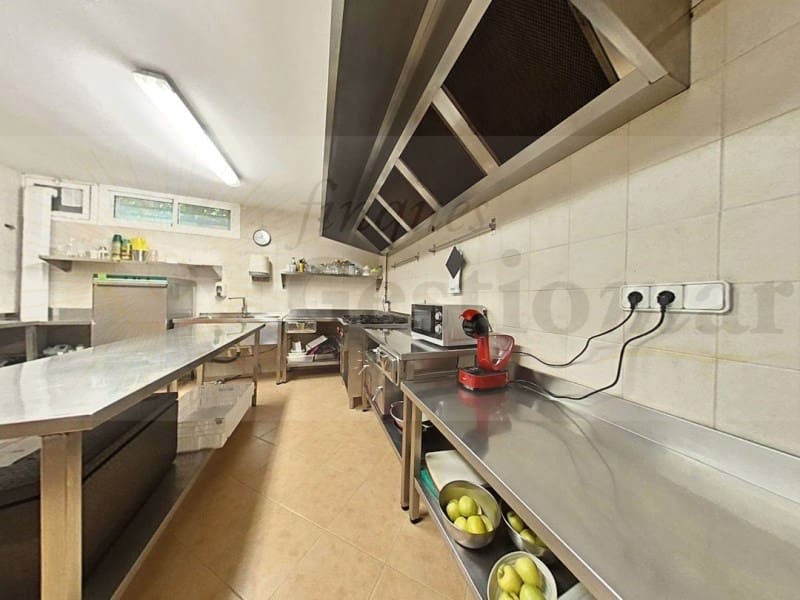 Commercial for sale in Cambrils - € 650,000 (Ref: 9131011)