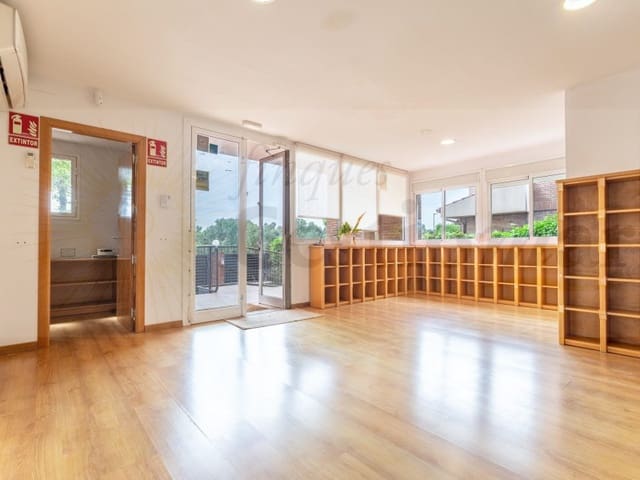 Commerciale in vendita in Vilafortuny, Cambrils - 650.000 € (Rif: 9131011)