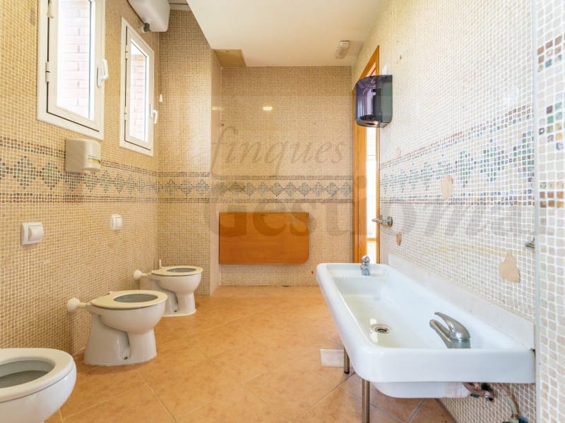 Erhverv til salg i Cambrils - € 650.000 (Ref: 9131011)