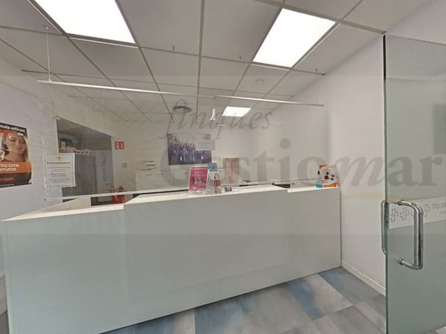 Commercial for rent in Cambrils - € 2,000 (Ref: 9137051)