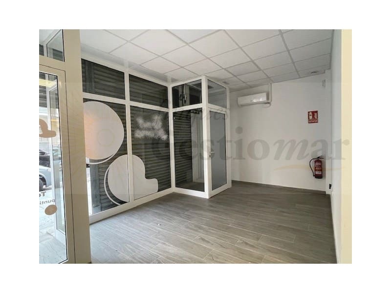 Commercial for rent in Cambrils - € 1,600 (Ref: 9398322)