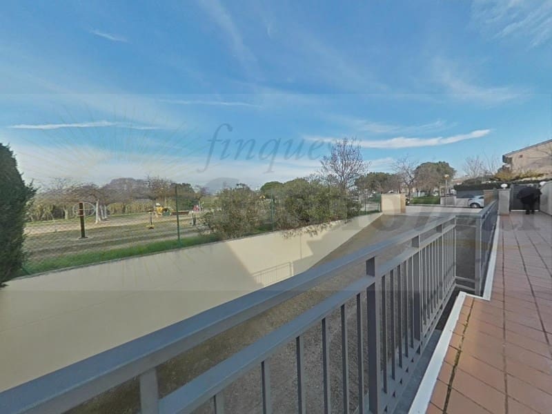 Pareado de 5 habitaciones en Cambrils en venta - 575.000 € (Ref: 9528308)