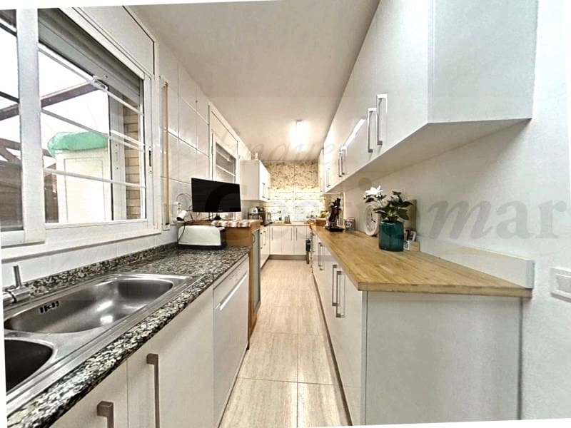 Pareado de 5 habitaciones en Cambrils en venta - 575.000 € (Ref: 9528308)