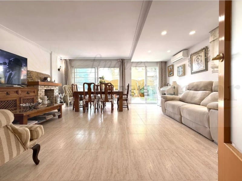 Pareado de 5 habitaciones en Cambrils en venta - 575.000 € (Ref: 9528308)