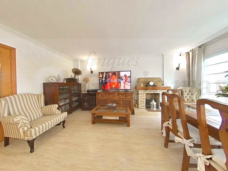 Pareado de 5 habitaciones en Cambrils en venta - 575.000 € (Ref: 9528308)