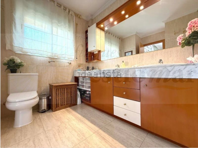 Pareado de 5 habitaciones en Cambrils en venta - 575.000 € (Ref: 9528308)