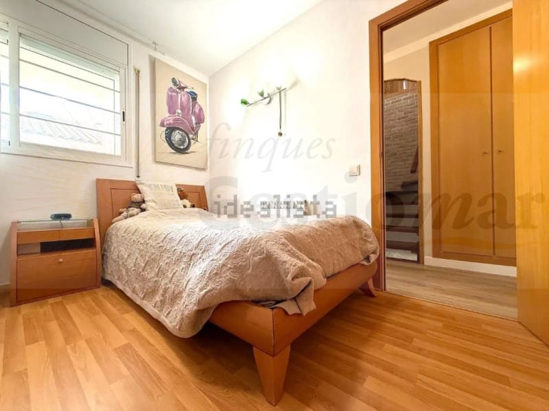 Pareado de 5 habitaciones en Cambrils en venta - 575.000 € (Ref: 9528308)