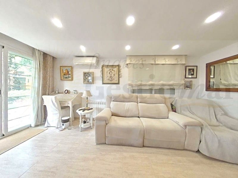 Pareado de 5 habitaciones en Cambrils en venta - 575.000 € (Ref: 9528308)