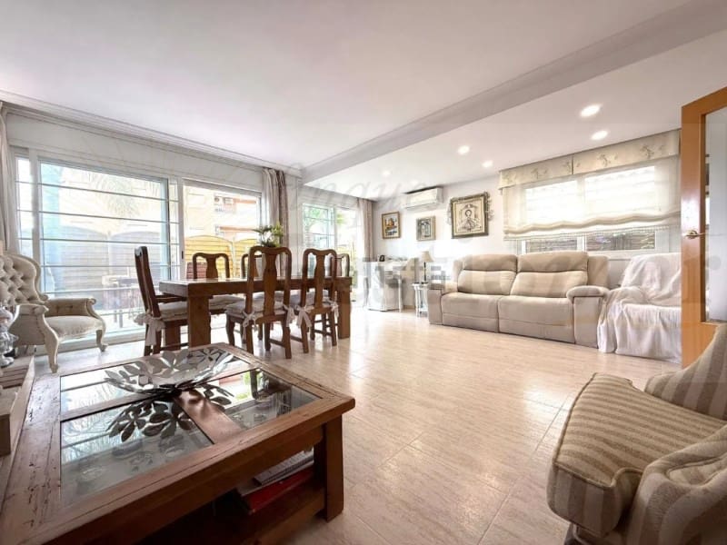 Pareado de 5 habitaciones en Cambrils en venta - 575.000 € (Ref: 9528308)