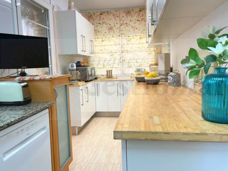 5 bedroom Semi-detached Villa for sale in Cambrils - € 575,000 (Ref: 9528308)