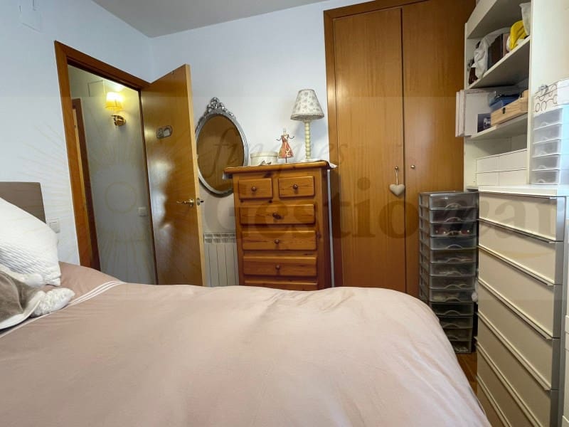 5 bedroom Semi-detached Villa for sale in Cambrils - € 575,000 (Ref: 9528308)