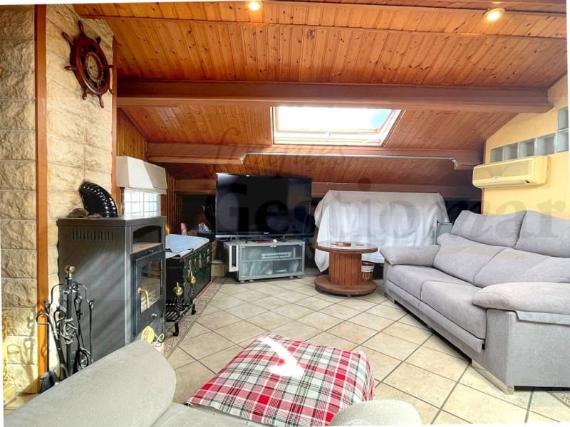 5 bedroom Semi-detached Villa for sale in Cambrils - € 575,000 (Ref: 9528308)