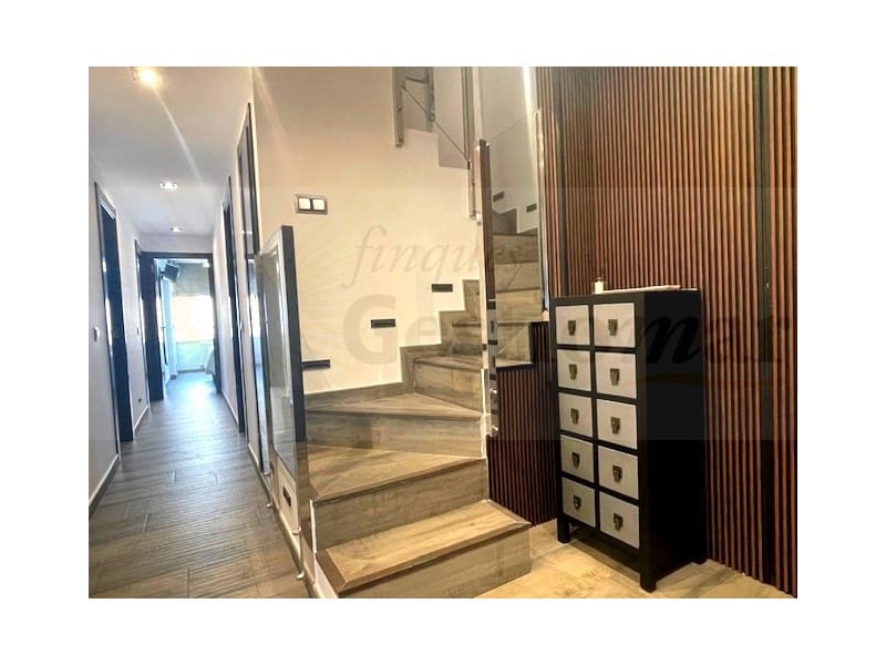 3 bedroom Penthouse for sale in Cambrils - € 590,000 (Ref: 9651727)