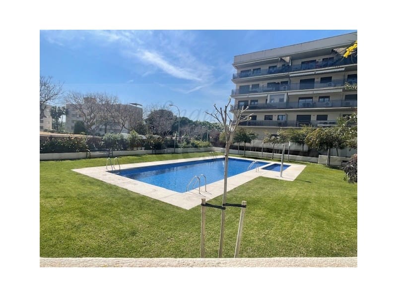Penthouse for sale in Cambrils - € 369,000 (Ref: 9731912)