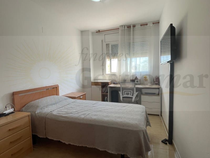 3 bedroom Apartment for sale in Cambrils with garage - € 298,000 (Ref: 9861725)