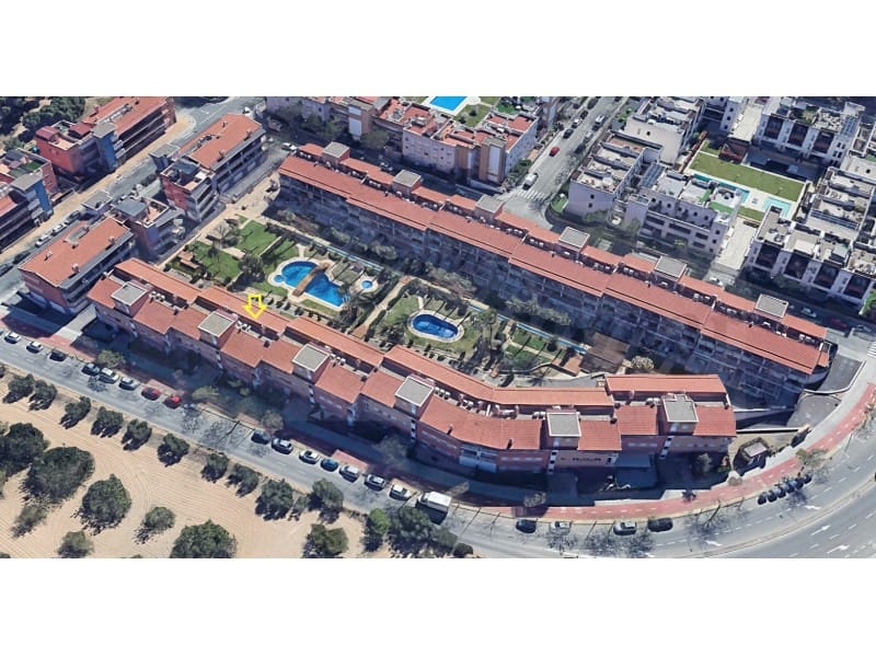 3 bedroom Apartment for sale in Cambrils with garage - € 298,000 (Ref: 9861725)