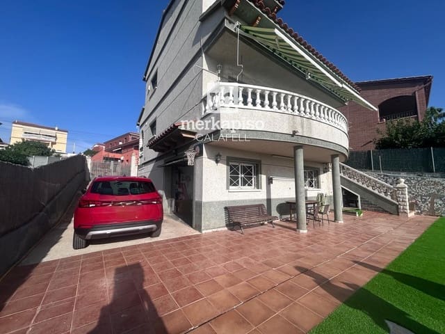 4 slaapkamer Villa te koop in El Vendrell met zwembad - € 395.200 (Ref: 10014285)