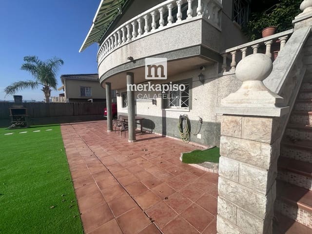 4 slaapkamer Villa te koop in El Vendrell met zwembad - € 395.200 (Ref: 10014285)