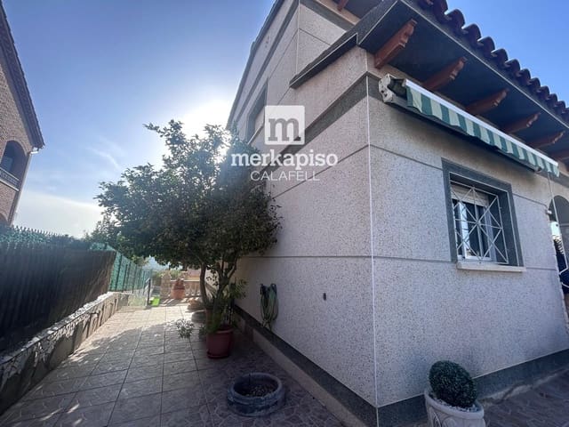 4 slaapkamer Villa te koop in El Vendrell met zwembad - € 395.200 (Ref: 10014285)