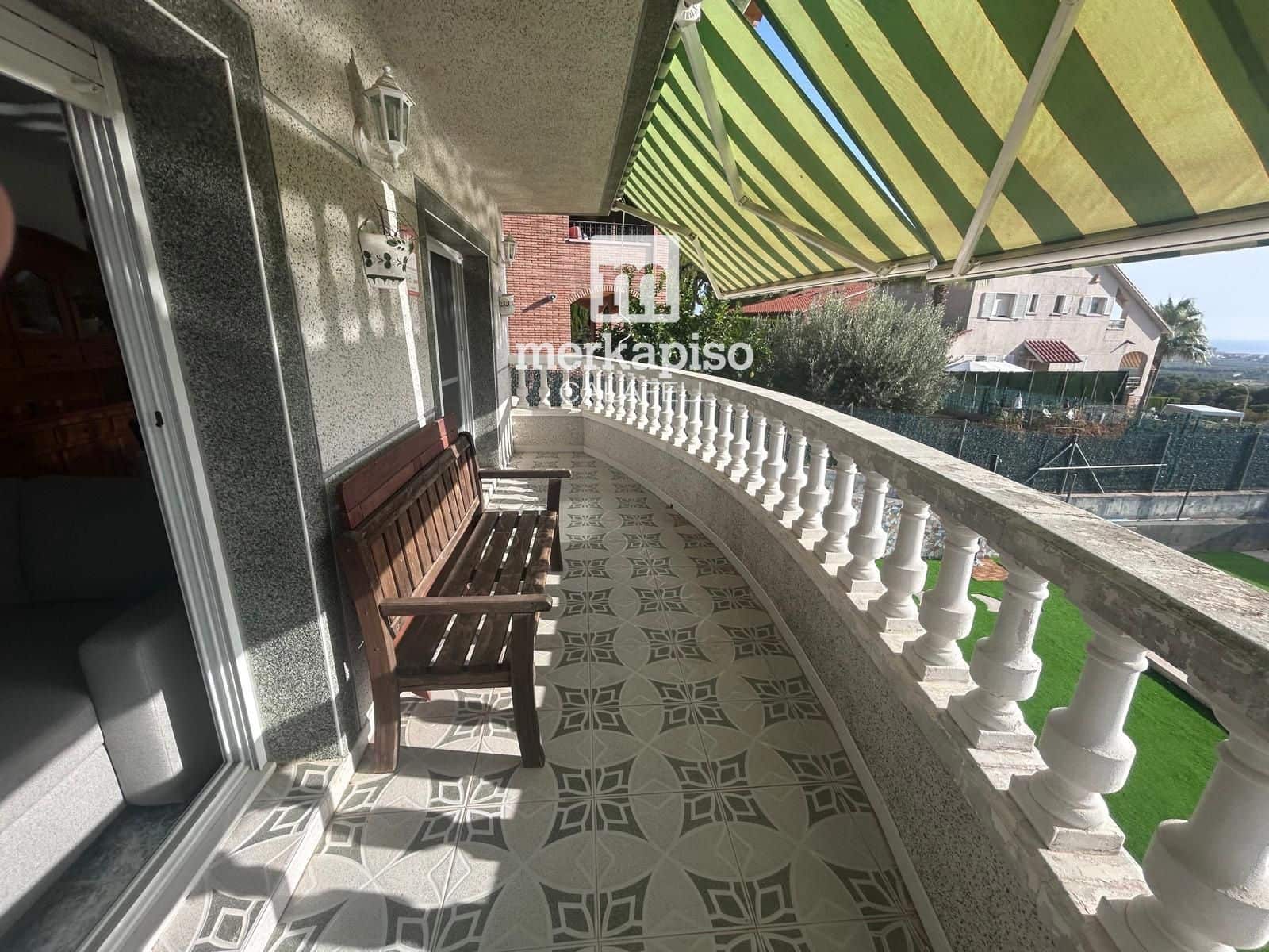 4 slaapkamer Villa te koop in El Vendrell met zwembad - € 395.200 (Ref: 10014285)