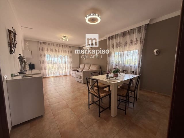 Chalet de 4 habitaciones en Calafell en venta con garaje - 349.000 € (Ref: 10023015)