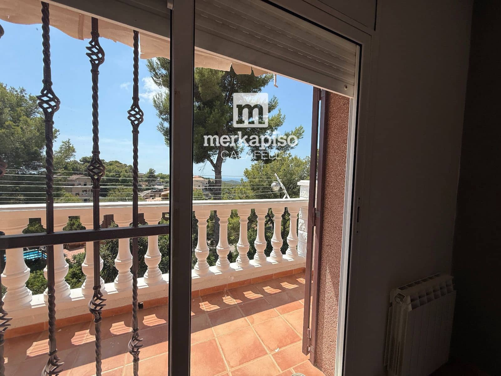 4 slaapkamer Villa te koop in Calafell met garage - € 349.000 (Ref: 10023015)