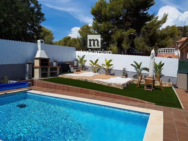 6 soveværelse Villa til salg i Roda de Barà med swimmingpool garage - € 549.000 (Ref: 10026628)