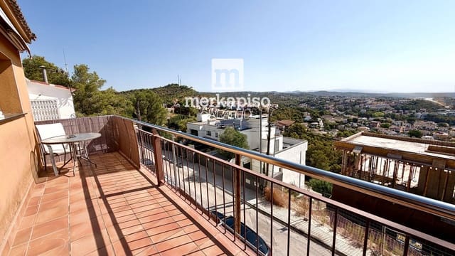 4 soverom Villa til salgs i Segur de Calafell, Calafell med svømmebasseng garasje - € 258 000 (Ref: 10057252)