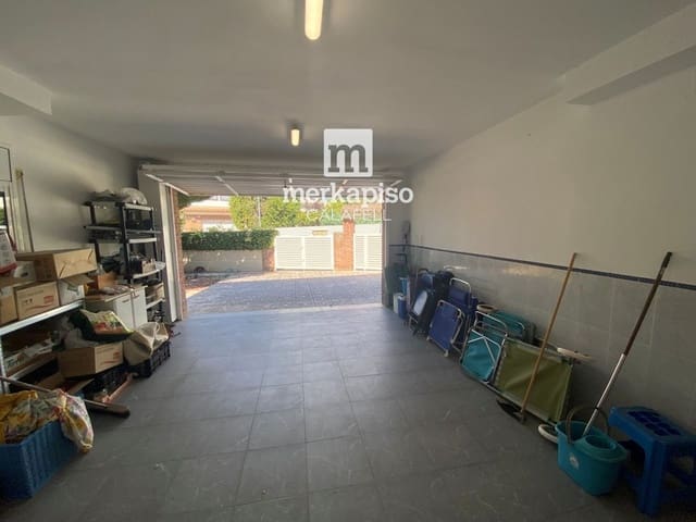Chalet de 4 habitaciones en Segur de Calafell, Calafell en venta con piscina garaje - 572.000 € (Ref: 10057253)