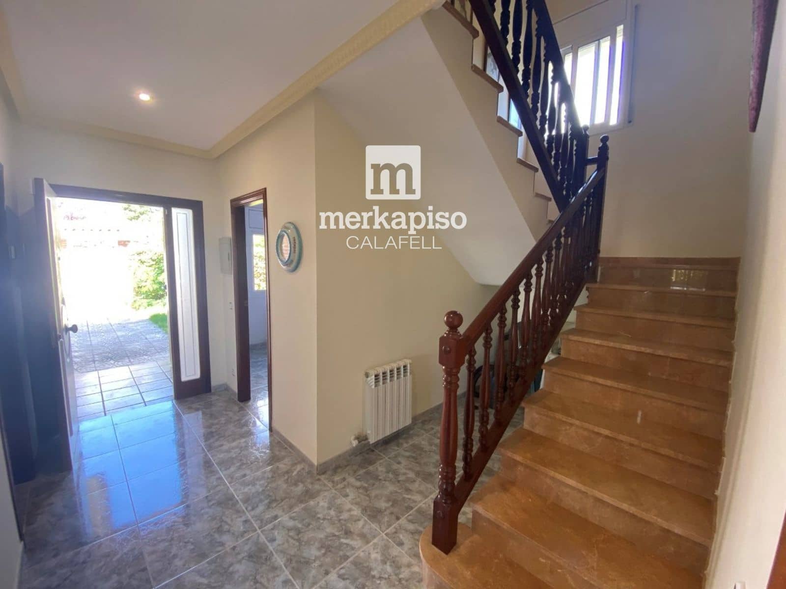 4 soverom Villa til salgs i Segur de Calafell med svømmebasseng garasje - € 572 000 (Ref: 10057253)