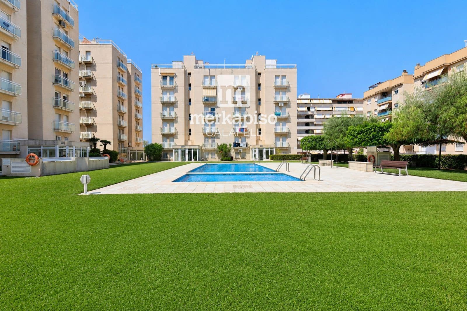 Ático de 3 habitaciones en Calafell en venta con piscina garaje - 380.000 € (Ref: 10057258)