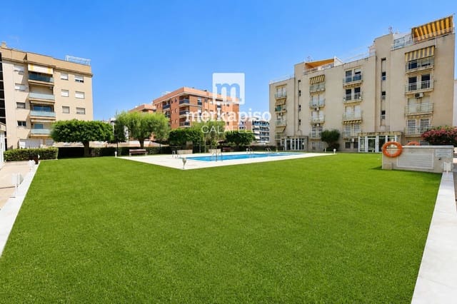 Ático de 3 habitaciones en Calafell en venta con piscina garaje - 380.000 € (Ref: 10057258)