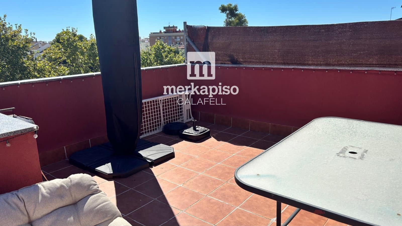 1 soverom Penthouse til salgs i Segur de Calafell med svømmebasseng garasje - € 170 000 (Ref: 10057259)