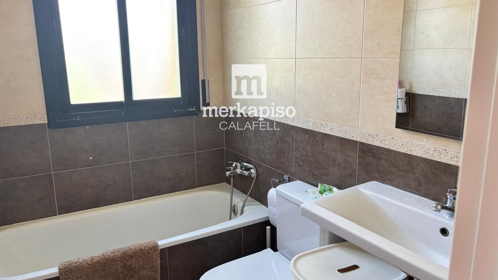 1 soverom Penthouse til salgs i Segur de Calafell med svømmebasseng garasje - € 170 000 (Ref: 10057259)