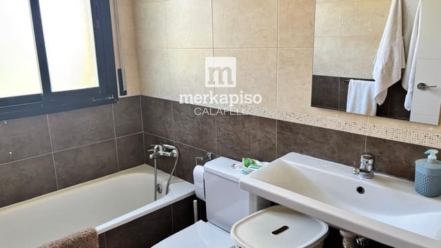 1 makuuhuone Kattohuoneisto myytävänä paikassa Segur de Calafell, Calafell mukana uima-altaan 
autotalli - 170 000 € (Ref: 10057259)