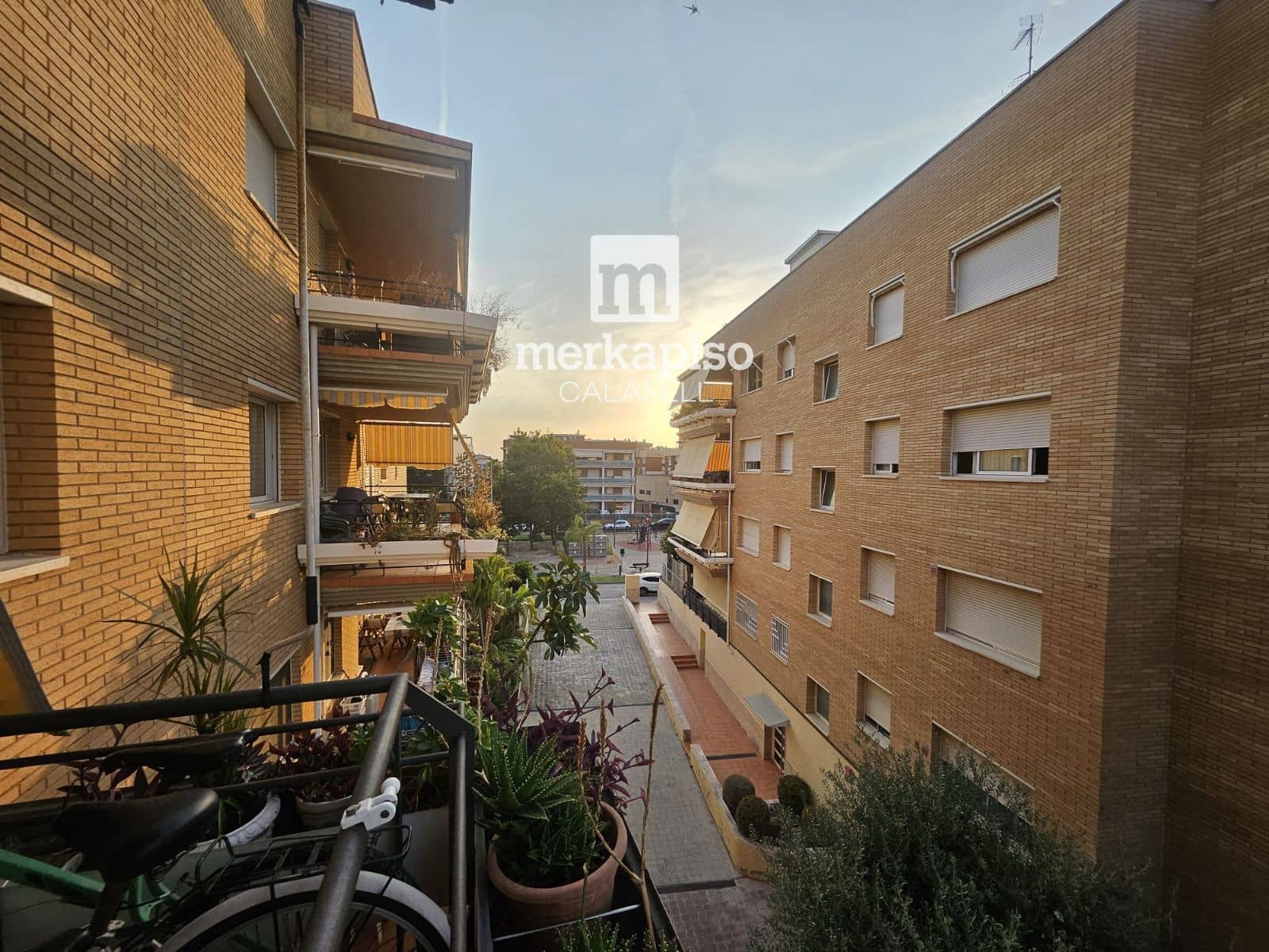 3 bedroom Flat for sale in Cunit with pool - € 290,000 (Ref: 10057260)