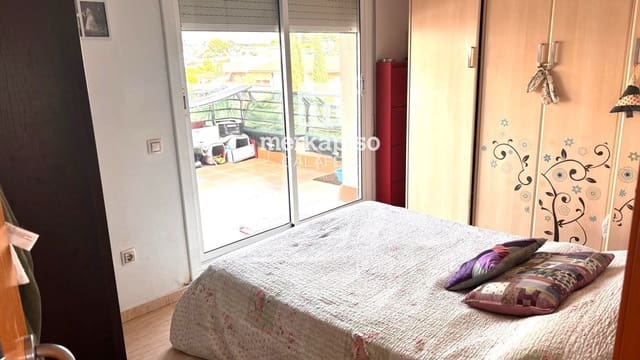 1 slaapkamer Penthouse te koop in Segur de Calafell, Calafell met zwembad garage - € 165.000 (Ref: 10088456)