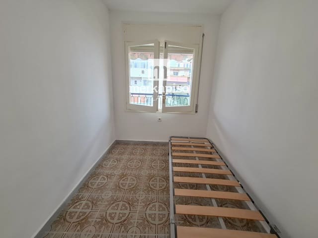 Piso de 3 habitaciones en Cunit en venta - 168.000 € (Ref: 10093951)