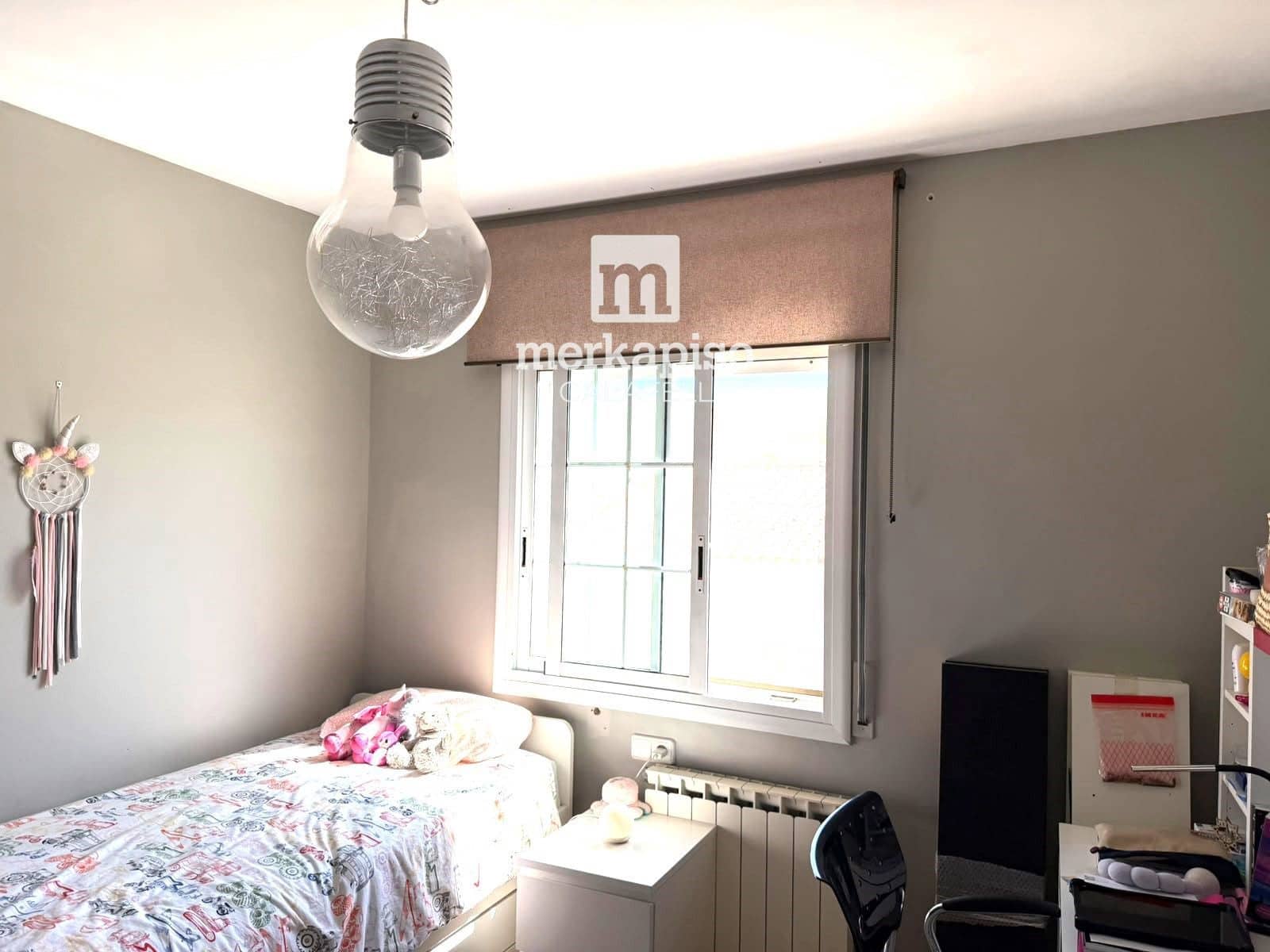 4 bedroom Townhouse for sale in Calafell with garage - € 295,000 (Ref: 10102885)