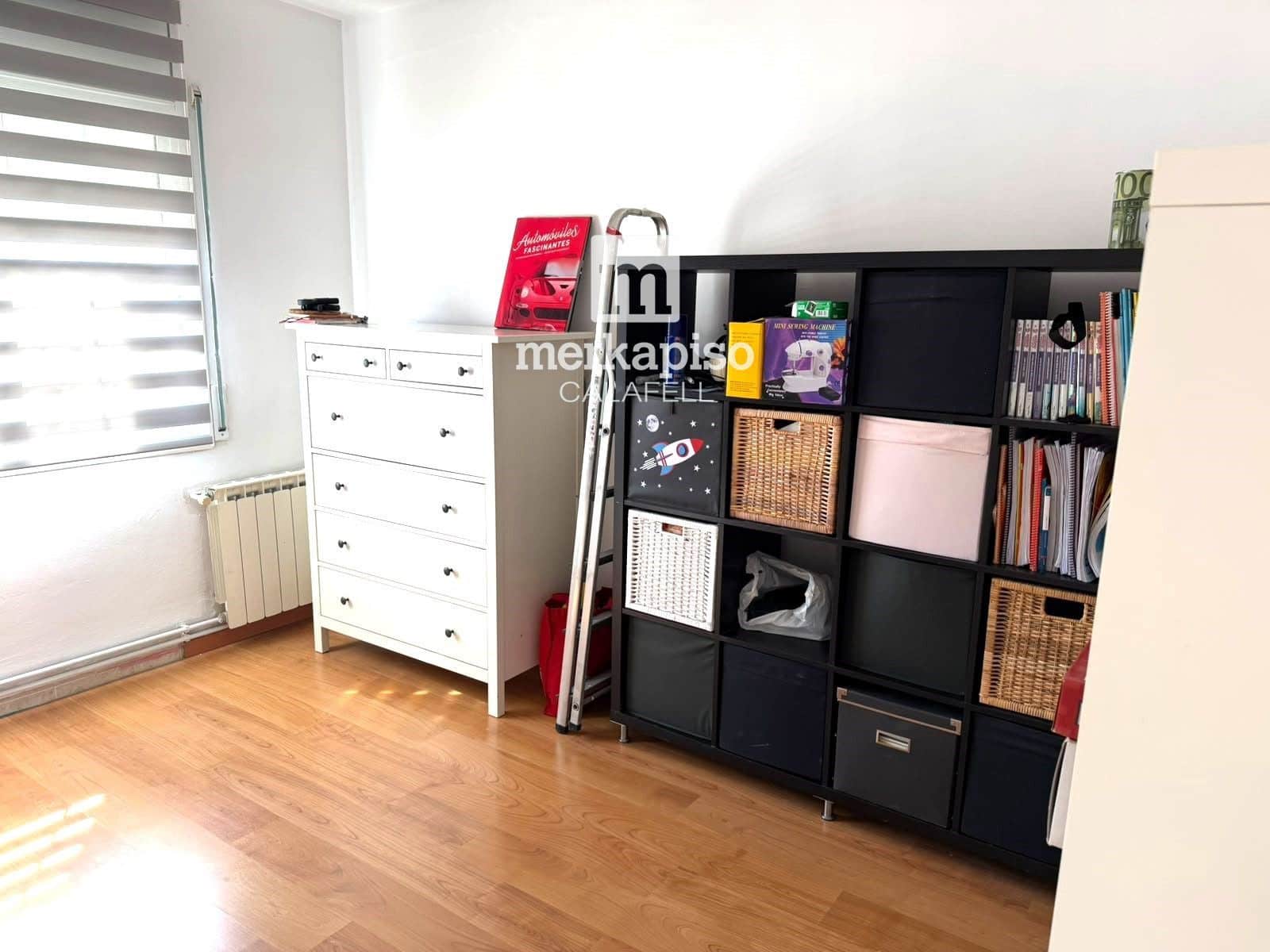 4 bedroom Townhouse for sale in Calafell with garage - € 295,000 (Ref: 10102885)