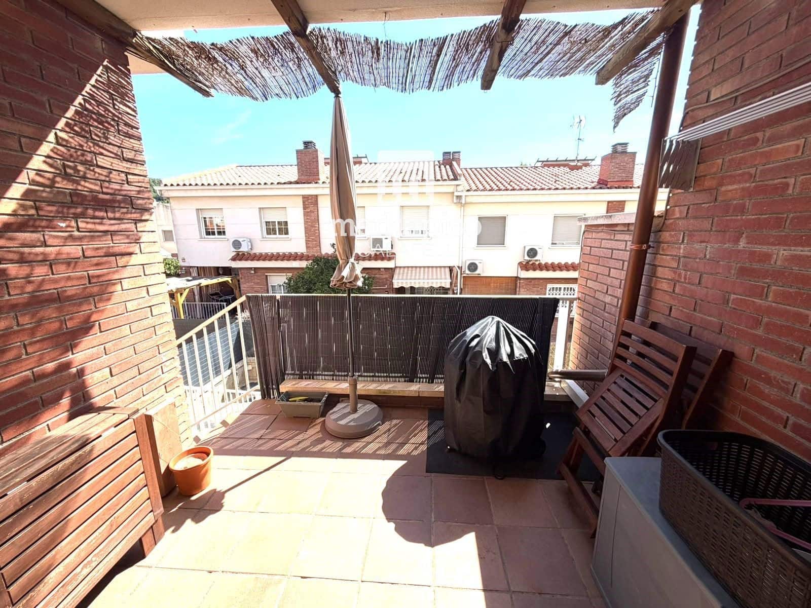 4 bedroom Townhouse for sale in Calafell with garage - € 295,000 (Ref: 10102885)