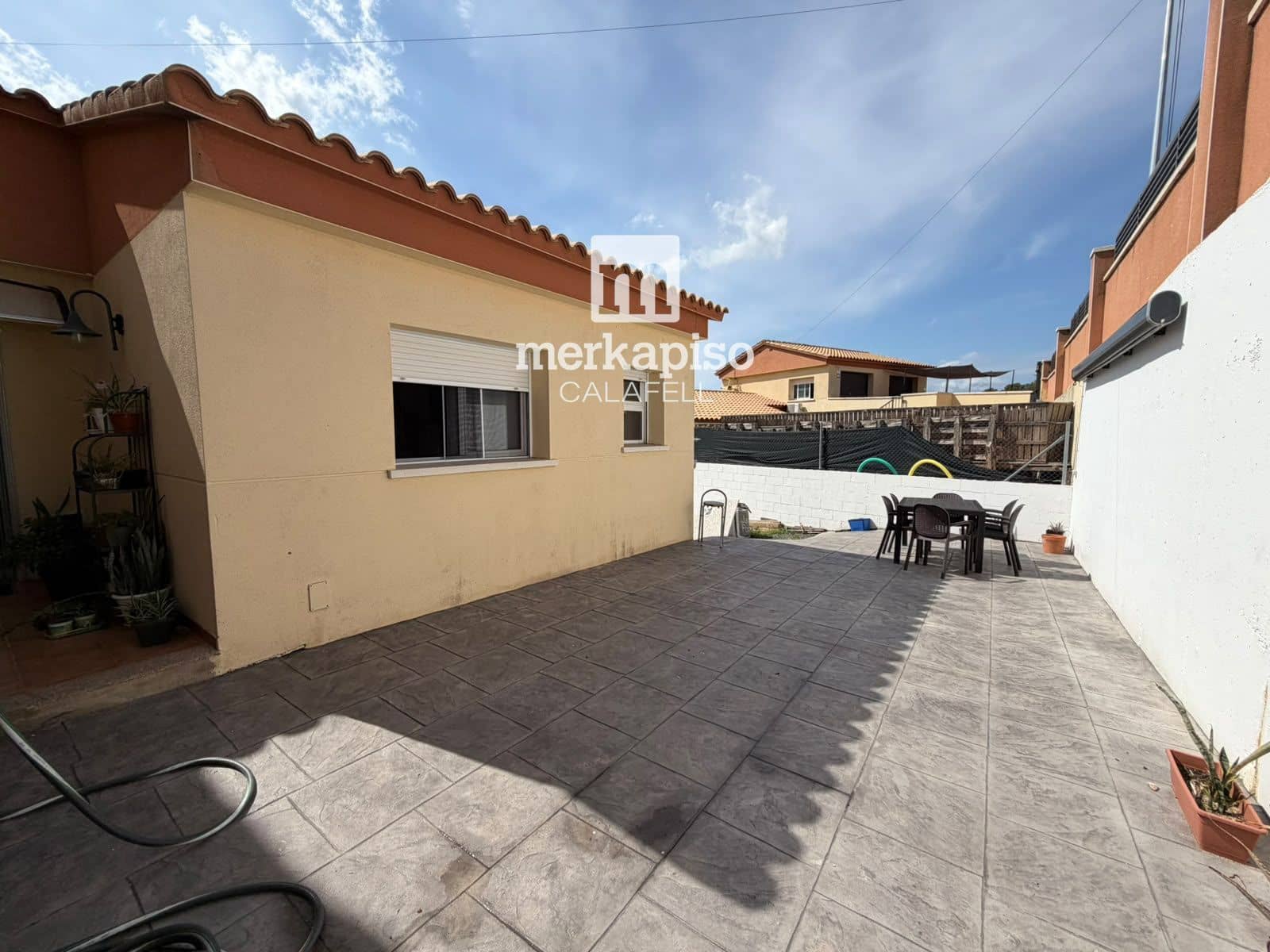 4 soverom Villa til salgs i Calafell med svømmebasseng garasje - € 309 000 (Ref: 10104331)