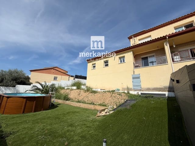 Chalet de 4 habitaciones en Calafell en venta con piscina garaje - 309.000 € (Ref: 10104331)