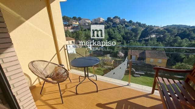 Chalet de 4 habitaciones en Calafell en venta con piscina garaje - 309.000 € (Ref: 10104331)