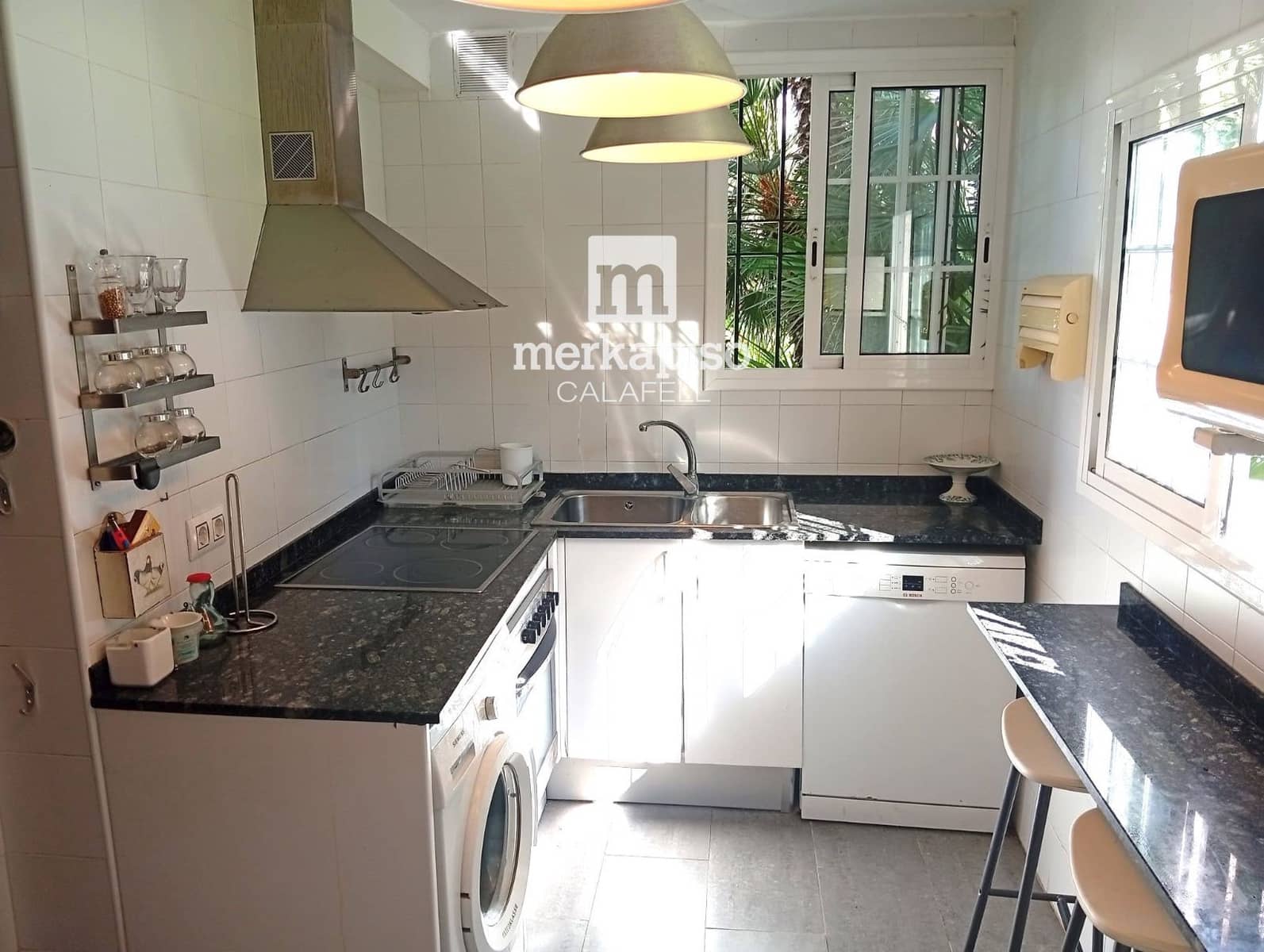 4 bedroom Townhouse for sale in Calafell with pool garage - € 445,000 (Ref: 10112187)
