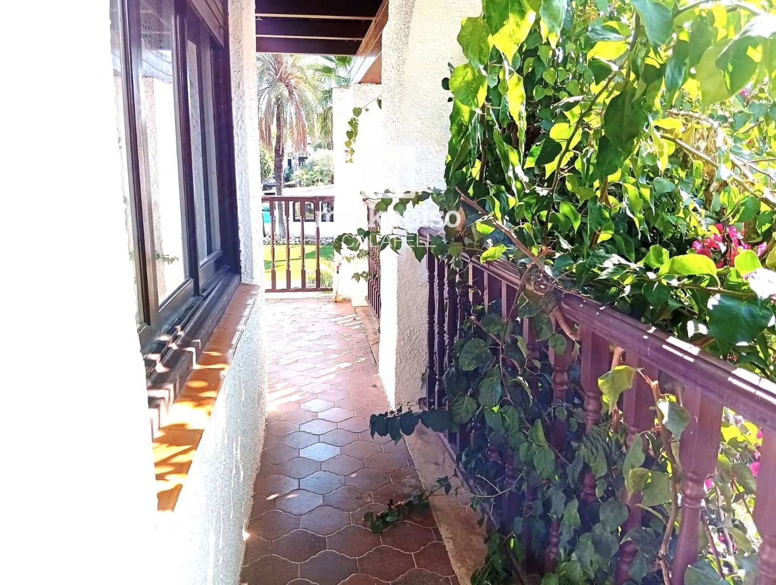 4 bedroom Townhouse for sale in Calafell with pool garage - € 445,000 (Ref: 10112187)
