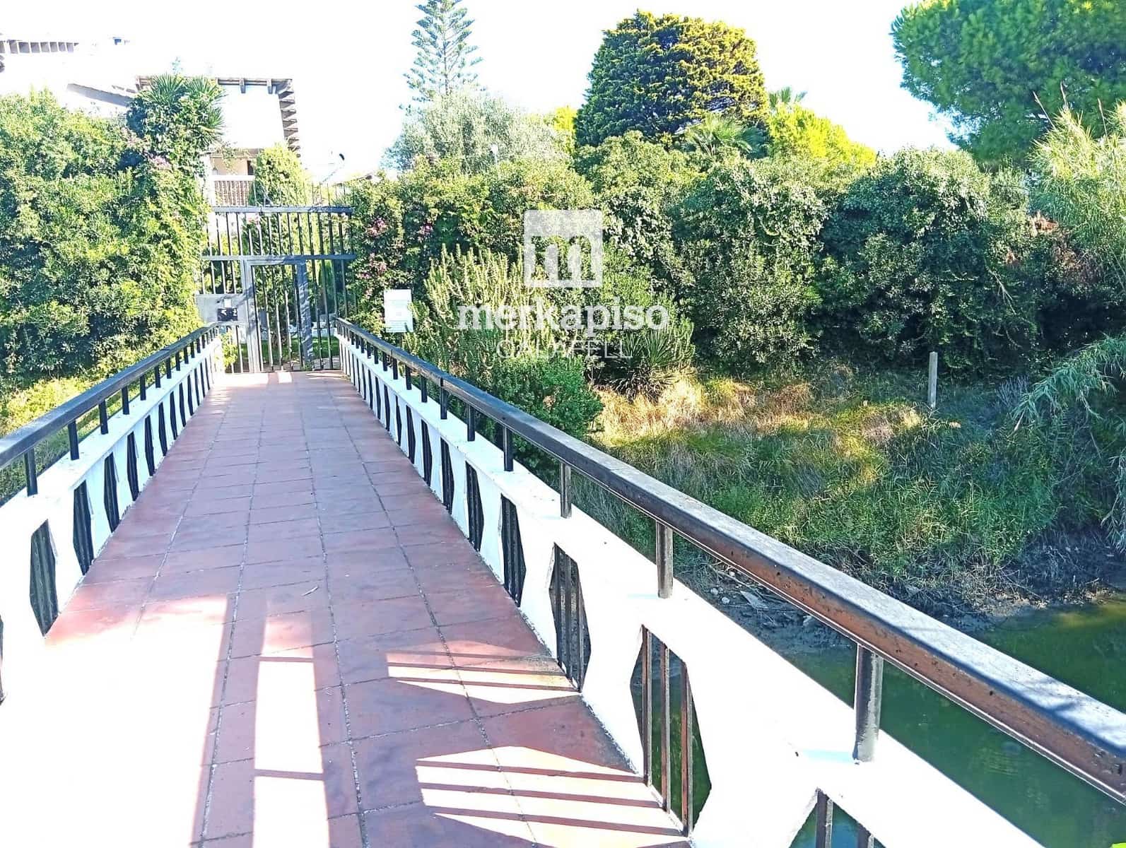 4 bedroom Townhouse for sale in Calafell with pool garage - € 445,000 (Ref: 10112187)