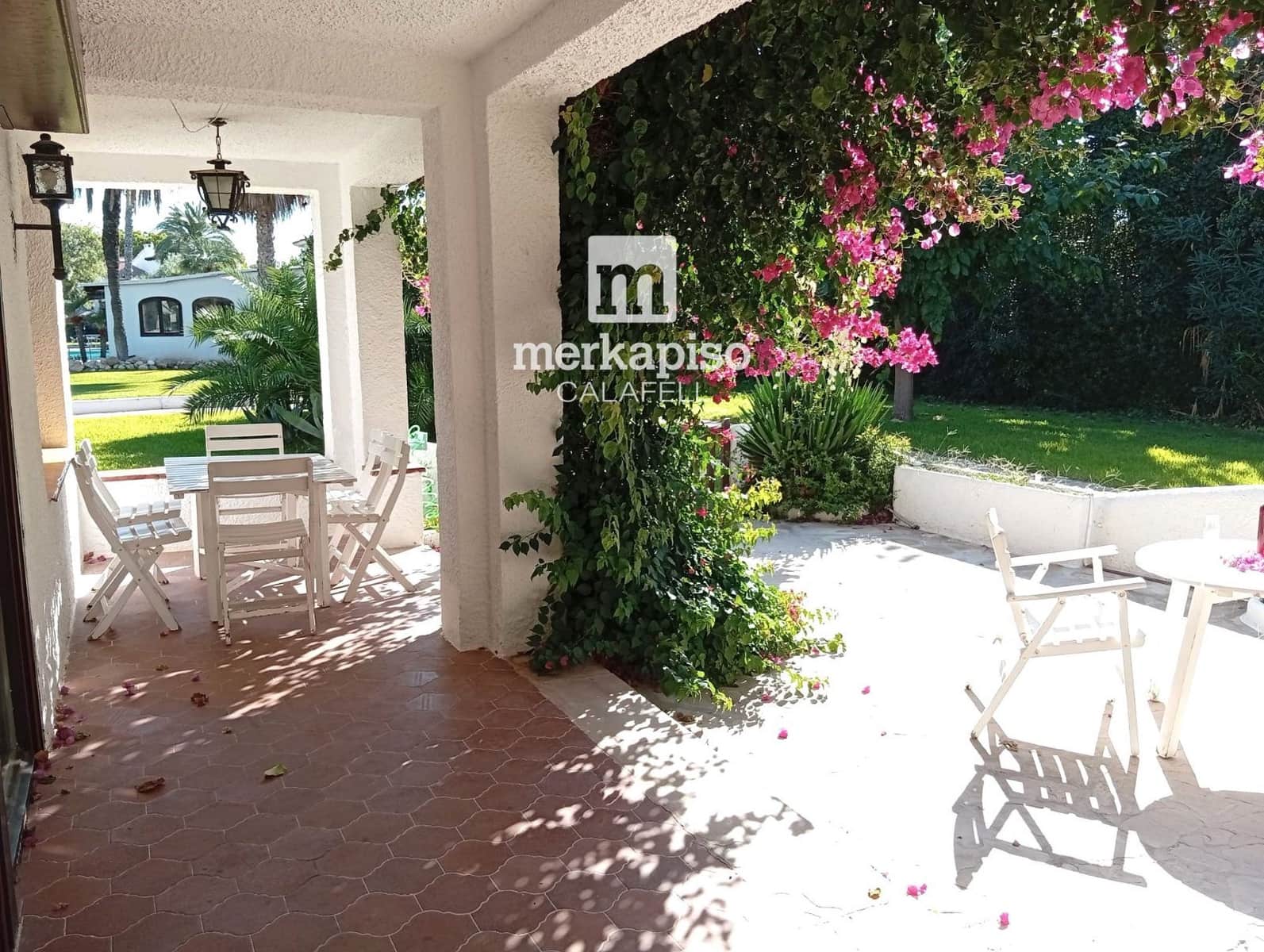 4 bedroom Townhouse for sale in Calafell with pool garage - € 445,000 (Ref: 10112187)