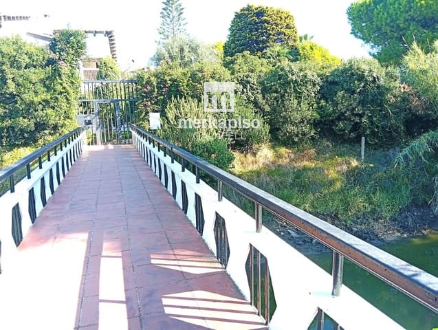 Casa de 4 habitaciones en Calafell en venta con piscina garaje - 445.000 € (Ref: 10112187)
