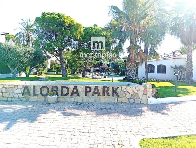 Casa de 4 habitaciones en Calafell en venta con piscina garaje - 445.000 € (Ref: 10112187)